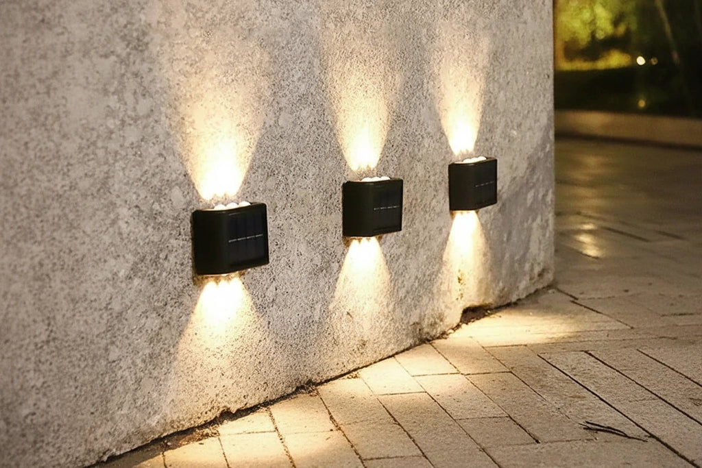 Zewnętrzna solarna lampa ścienna Zeleno, wodoodporna, zasilana energią słoneczną, oświetlenie góra i dół do ogrodu i podwórka